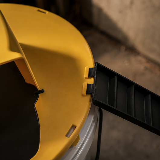 Humane Flip-and-Slide Bucket Mouse Trap