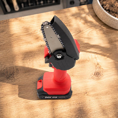 Cordless Electric Mini Chainsaw
